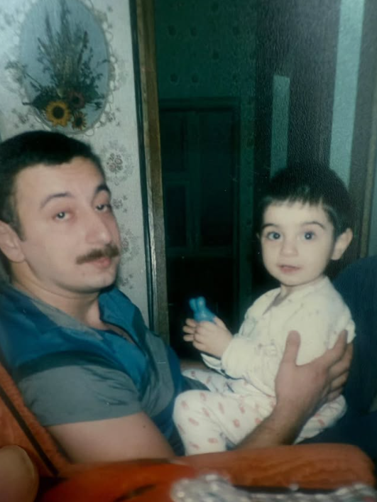 Arzu Əliyeva atasını təbrik etdi - FOTO