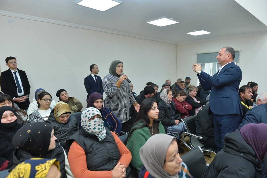 Taleh Qaraşov cari ilin sonuncu səyyar qəbulunu keçirdi - FOTOLAR