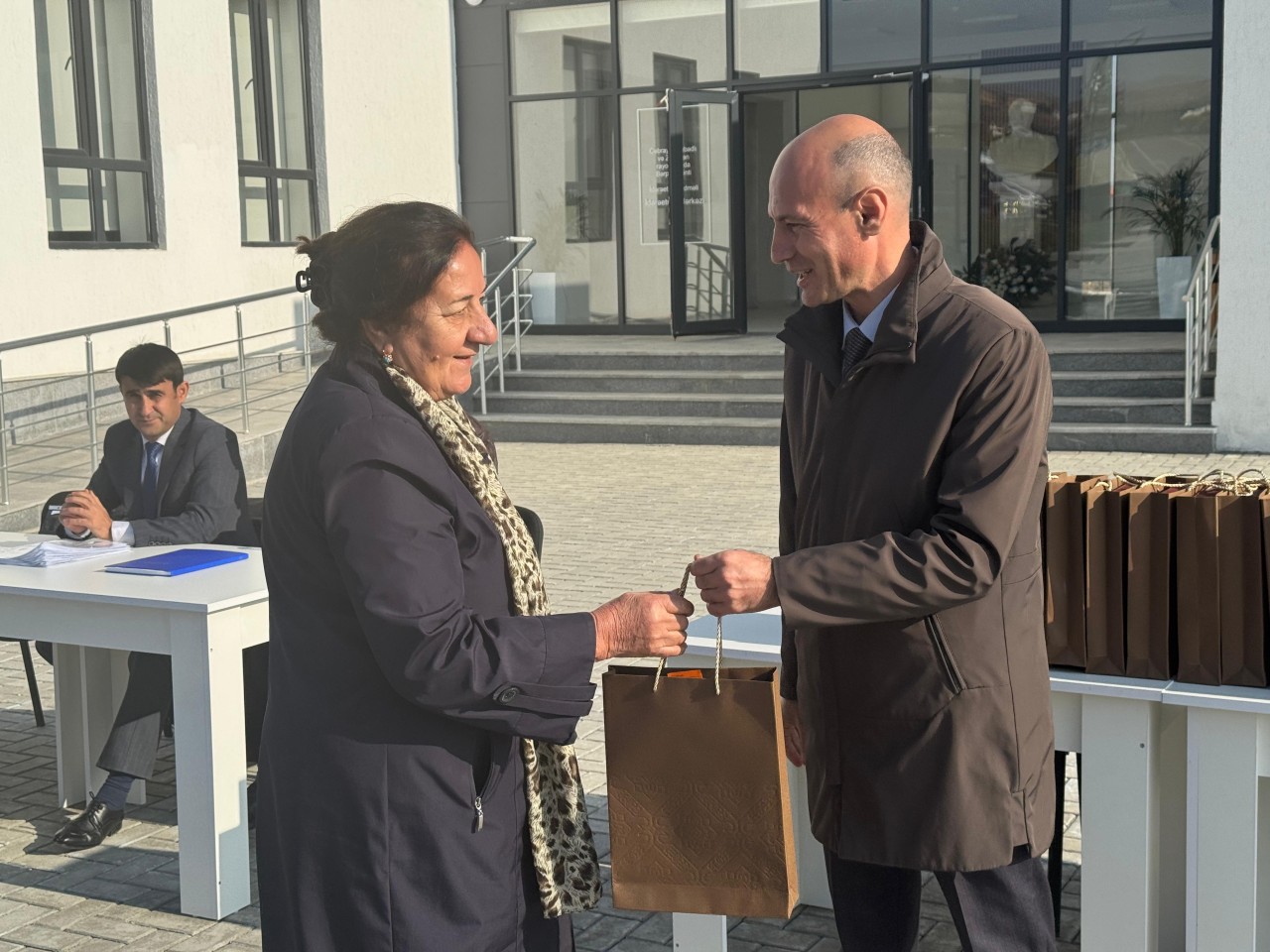 Növbəti köç karvanı Sos kəndinə çatdı - YENİLƏNİB (FOTO)