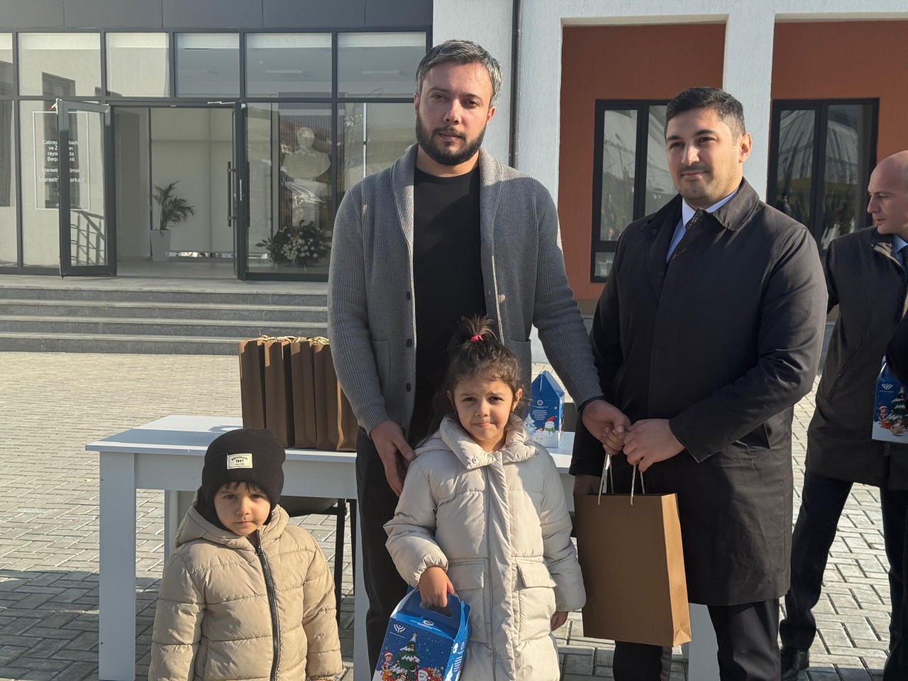 Növbəti köç karvanı Sos kəndinə çatdı - YENİLƏNİB (FOTO)