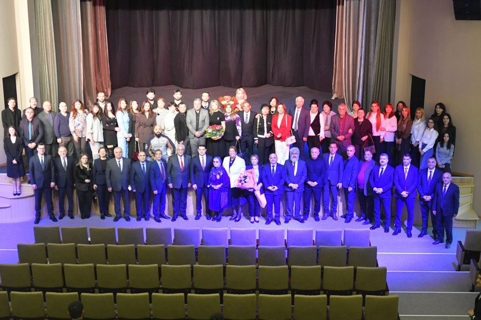 İrəvan Dövlət Azərbaycan Dram Teatrının binası istifadəyə verildi - FOTOLAR