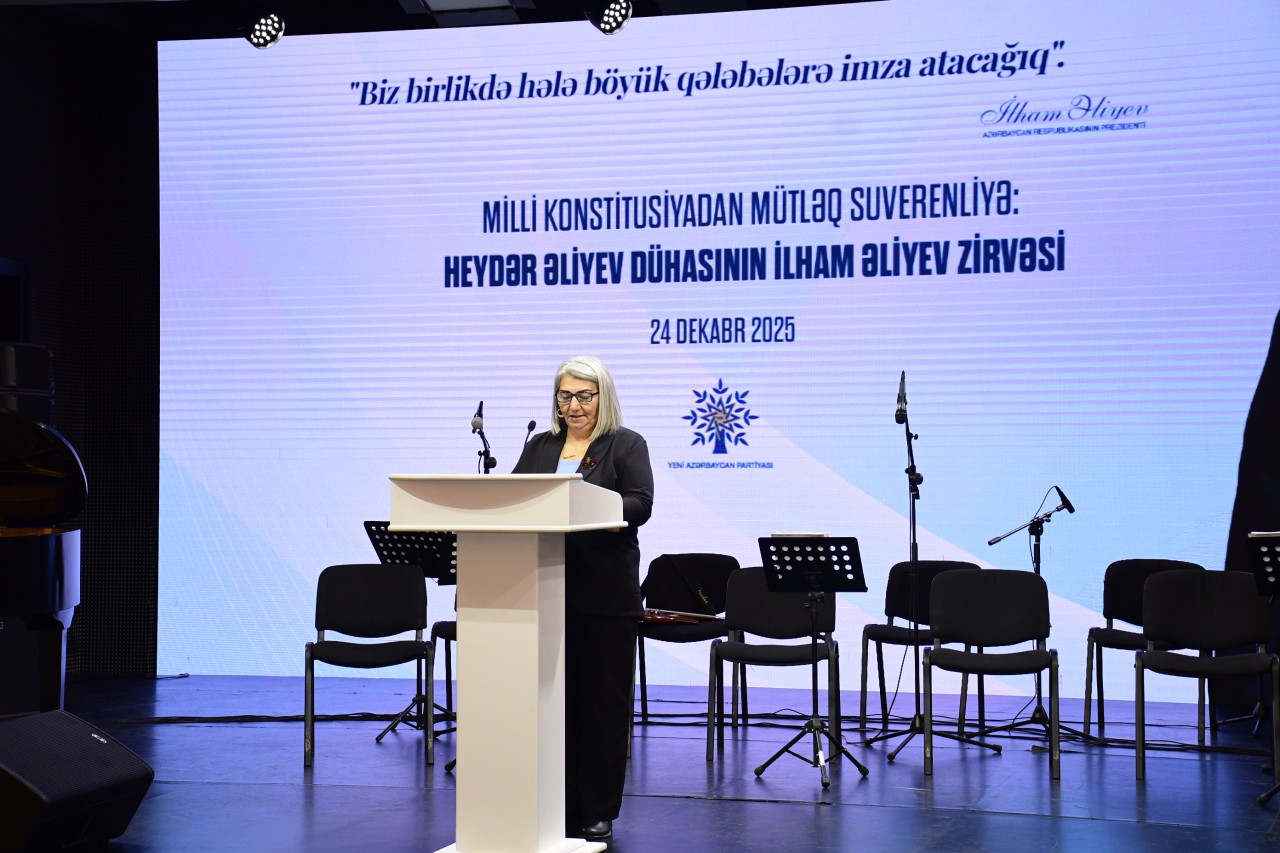 “Milli Konstitusiyadan mütləq suverenliyə: Heydər Əliyev dühasının İlham Əliyev zirvəsi” - FOTOLAR