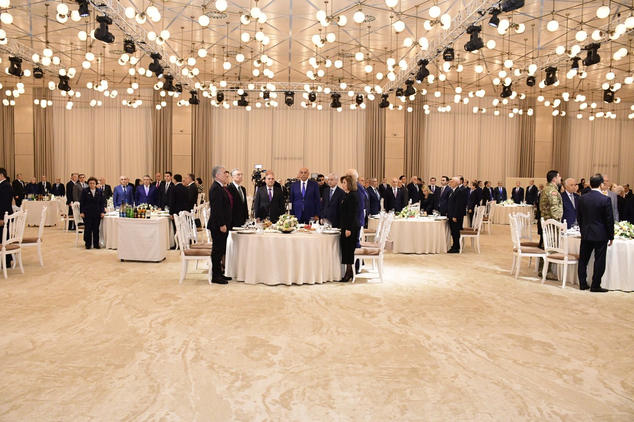 “Milli Konstitusiyadan mütləq suverenliyə: Heydər Əliyev dühasının İlham Əliyev zirvəsi” - FOTOLAR