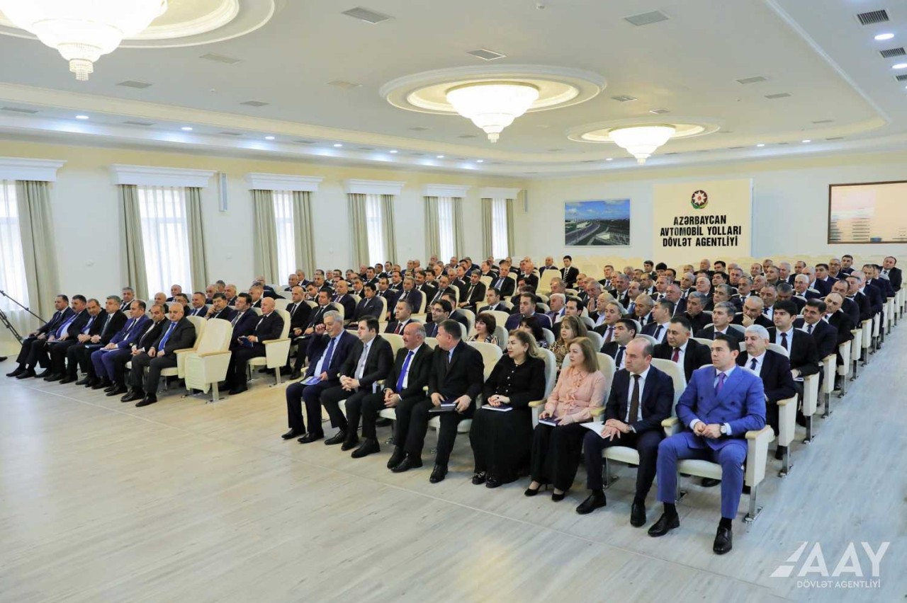 AAYDA sədri iclas keçirdi - Qarşıda duran vəzifələr müzakirə edildi (FOTO)