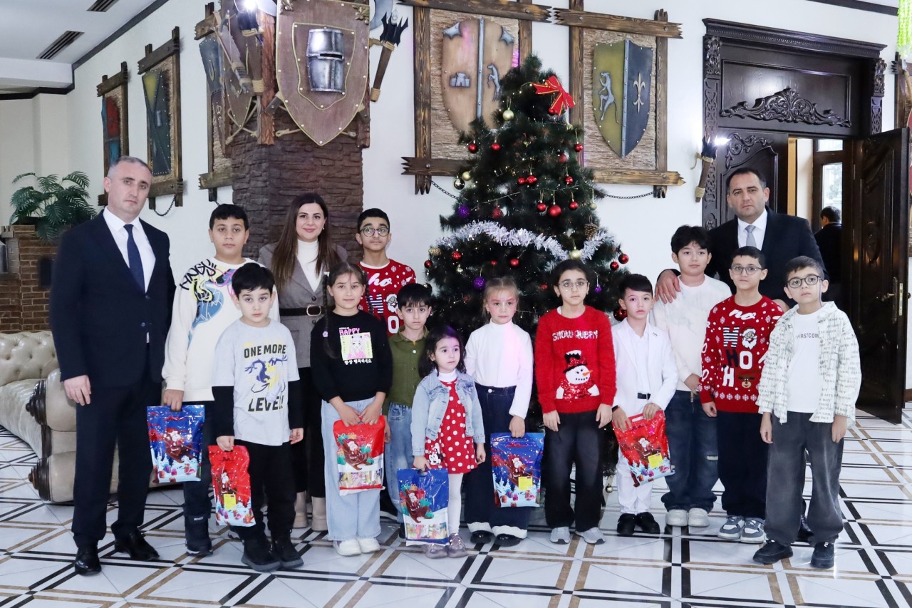 Xətai rayonunda Həmrəylik Günü və Yeni illə bağlı tədbir keçirildi - FOTOLAR (VİDEO)