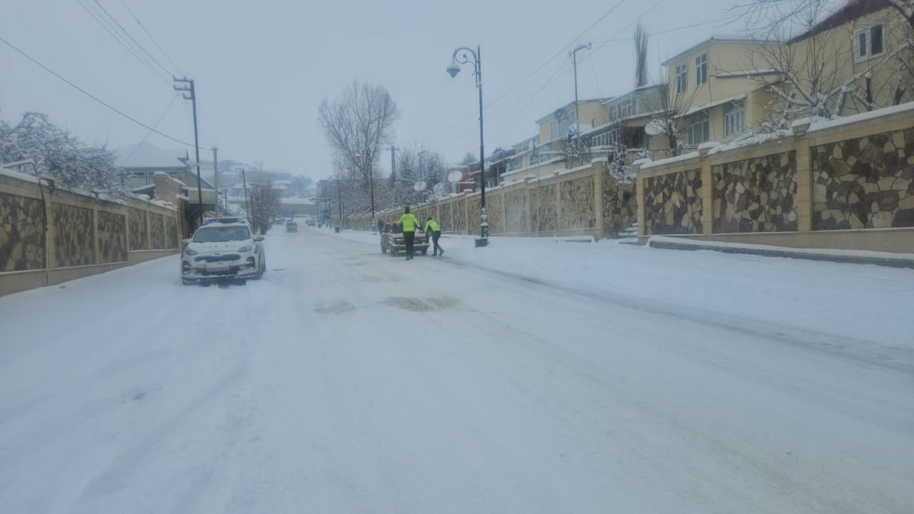 DİN əməkdaşları gücləndirilmiş rejimdə xidmət aparırlar - FOTOLAR