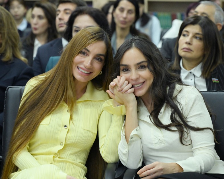 Prezidentin gəlini müəllifi olduğu layihəni təqdim etdi - FOTOLAR