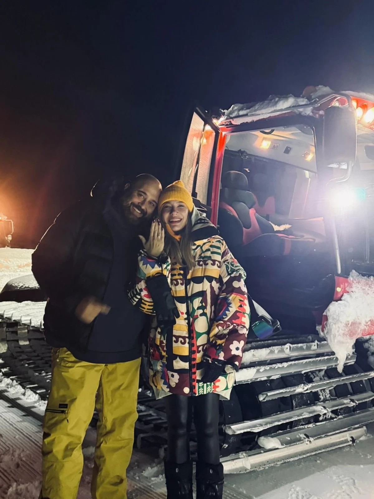 Məşhur şef özündən 21 yaş kiçik sevgilisi ilə evlənir - FOTO