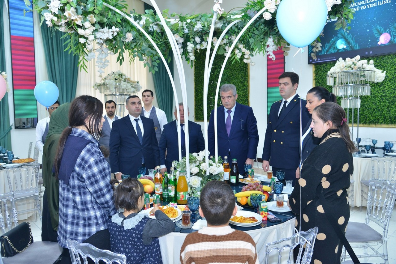 Qaradağda şəhid ailələrin övladları üçün Yeni il şənliyi təşkil olundu - FOTOLAR