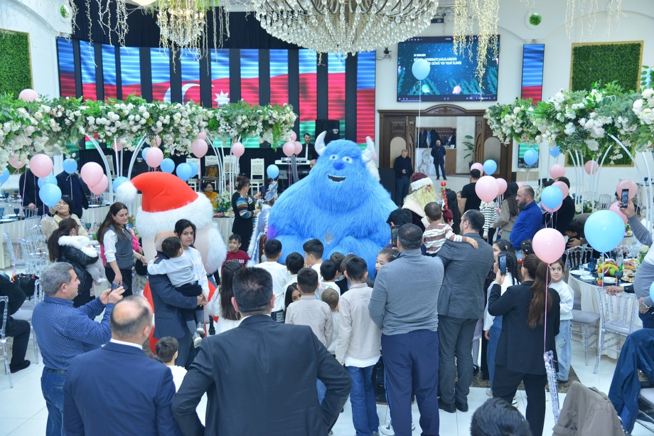 Qaradağda şəhid ailələrin övladları üçün Yeni il şənliyi təşkil olundu - FOTOLAR