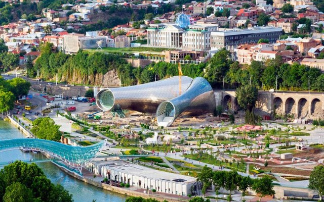 Gürcüstan bu yerlərdə doğulan Rusiya vətəndaşlarının ölkəyə girişiniməhdudlaşdırır