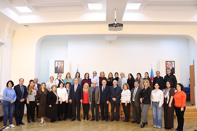 Akademik Əli Abbasovun kollektivlə yekun görüşü keçirildi - FOTOLAR