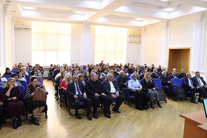 Akademik Əli Abbasovun kollektivlə yekun görüşü keçirildi - FOTOLAR