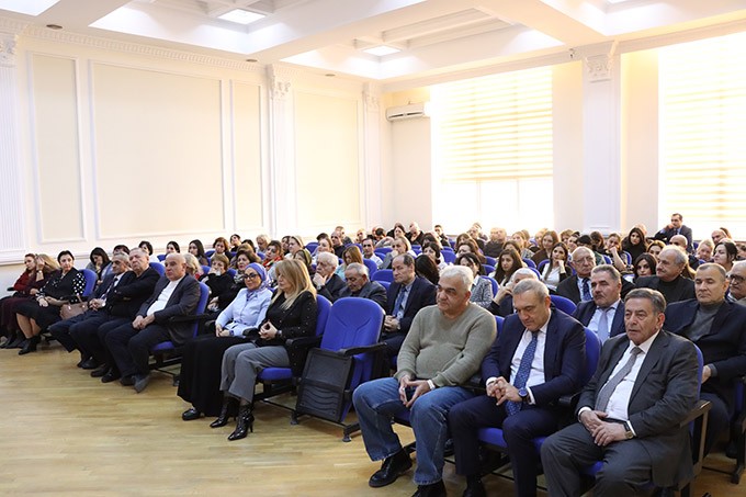 Akademik Əli Abbasovun kollektivlə yekun görüşü keçirildi - FOTOLAR