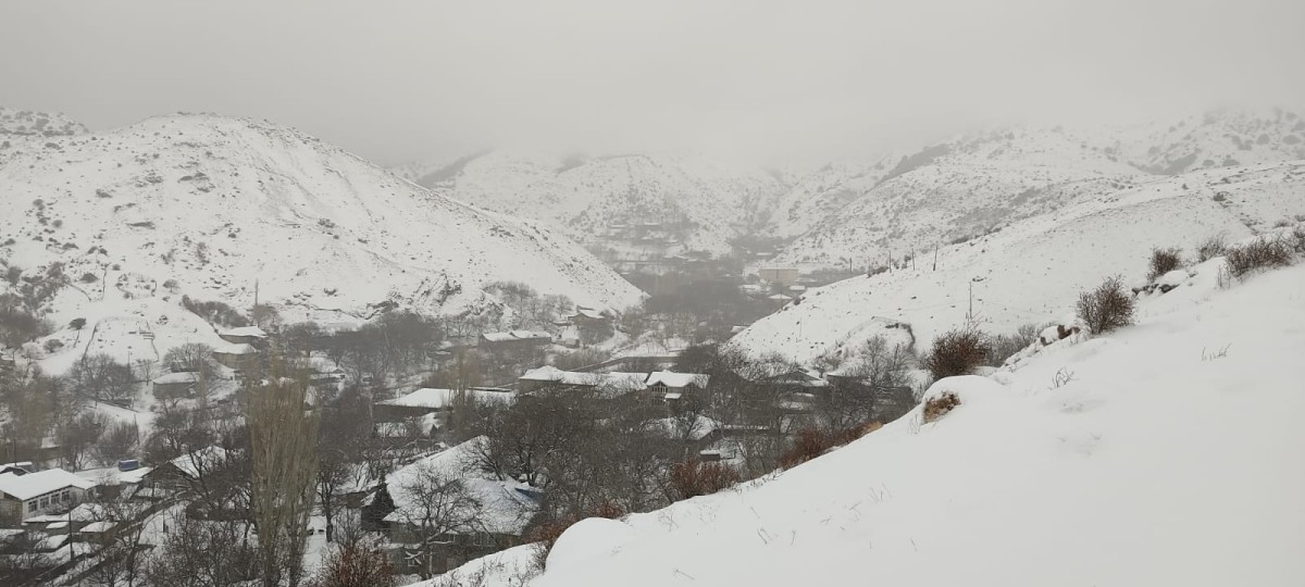 Biçənək kəndinə 43 santimetr qar yağıb - FOTOLAR