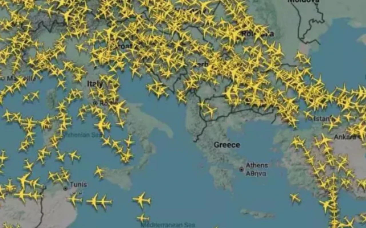 Yunanıstanın hava məkanı bağlandı