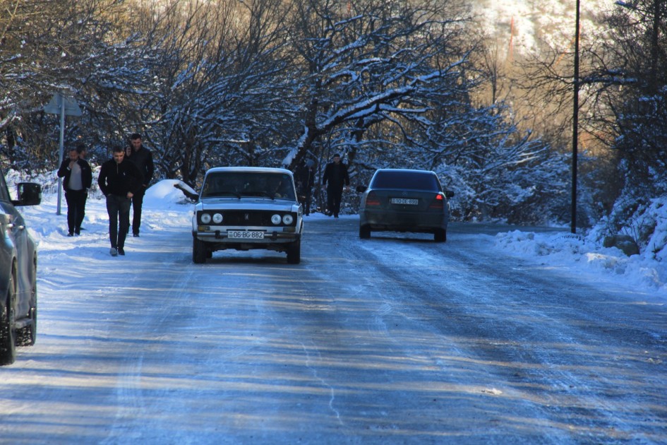 Ağsu dolaylarında hərəkət bərpa edildi - FOTOLAR  (YENİLƏNİB)