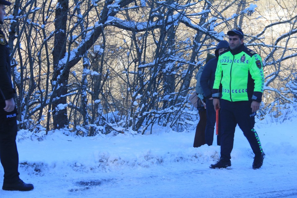Ağsu dolaylarında hərəkət bərpa edildi - FOTOLAR  (YENİLƏNİB)