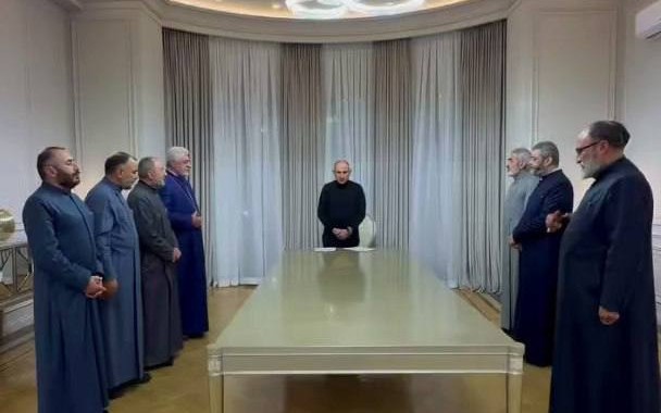 Paşinyan kilsə ilə bağlı hərəkətə keçdi