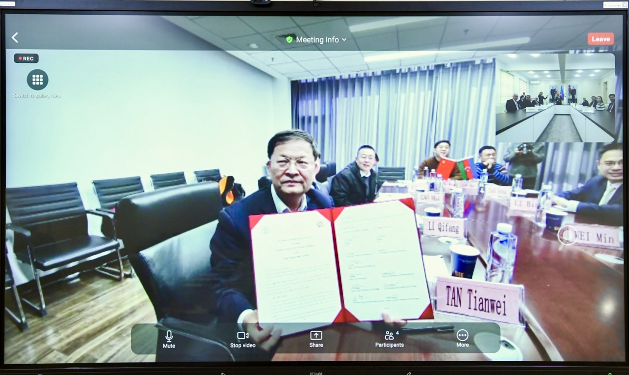 BMU Pekin Kimya Texnologiya Universiteti ilə daha bir sənəd imzaladı - FOTOLAR