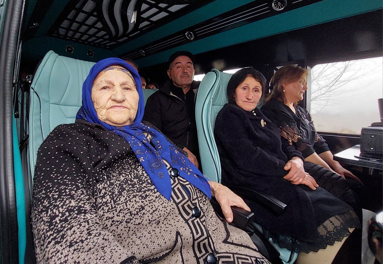 Ağdərənin bu kəndlərinə köç karvanları yola salınıb - FOTOLAR