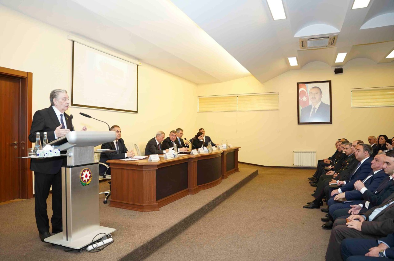 Xətai rayonunda hesabat yığıncağı keçirildi - FOTOLAR