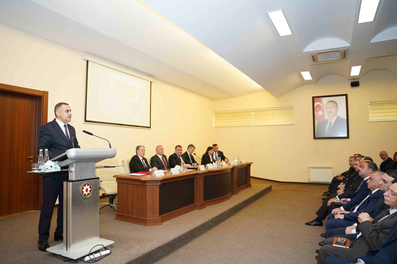 Xətai rayonunda hesabat yığıncağı keçirildi - FOTOLAR