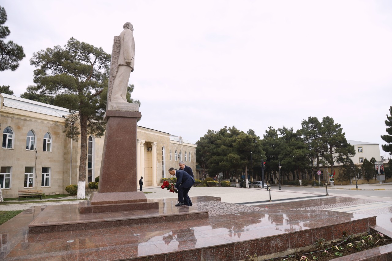 Rəşad Nəbiyev Şabranda vətəndaşları qəbul etdi - FOTOLAR