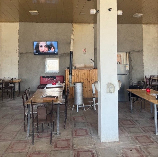 Sanitar qaydalara əməl etməyən çayxana bağlandı - FOTOLAR