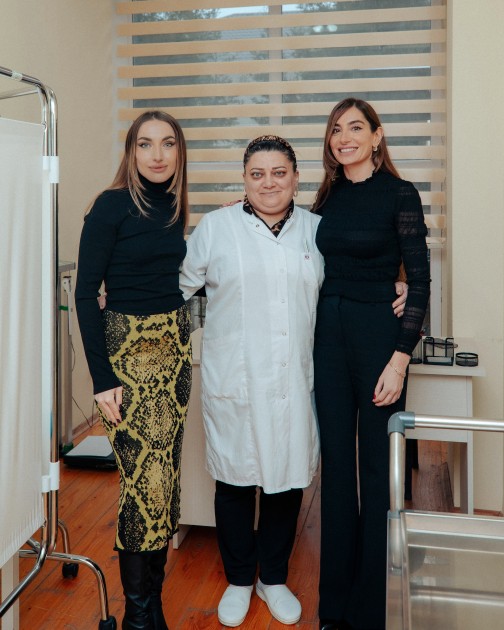 Prezidentin qızı və gəlini sığınacaqda - FOTOLAR