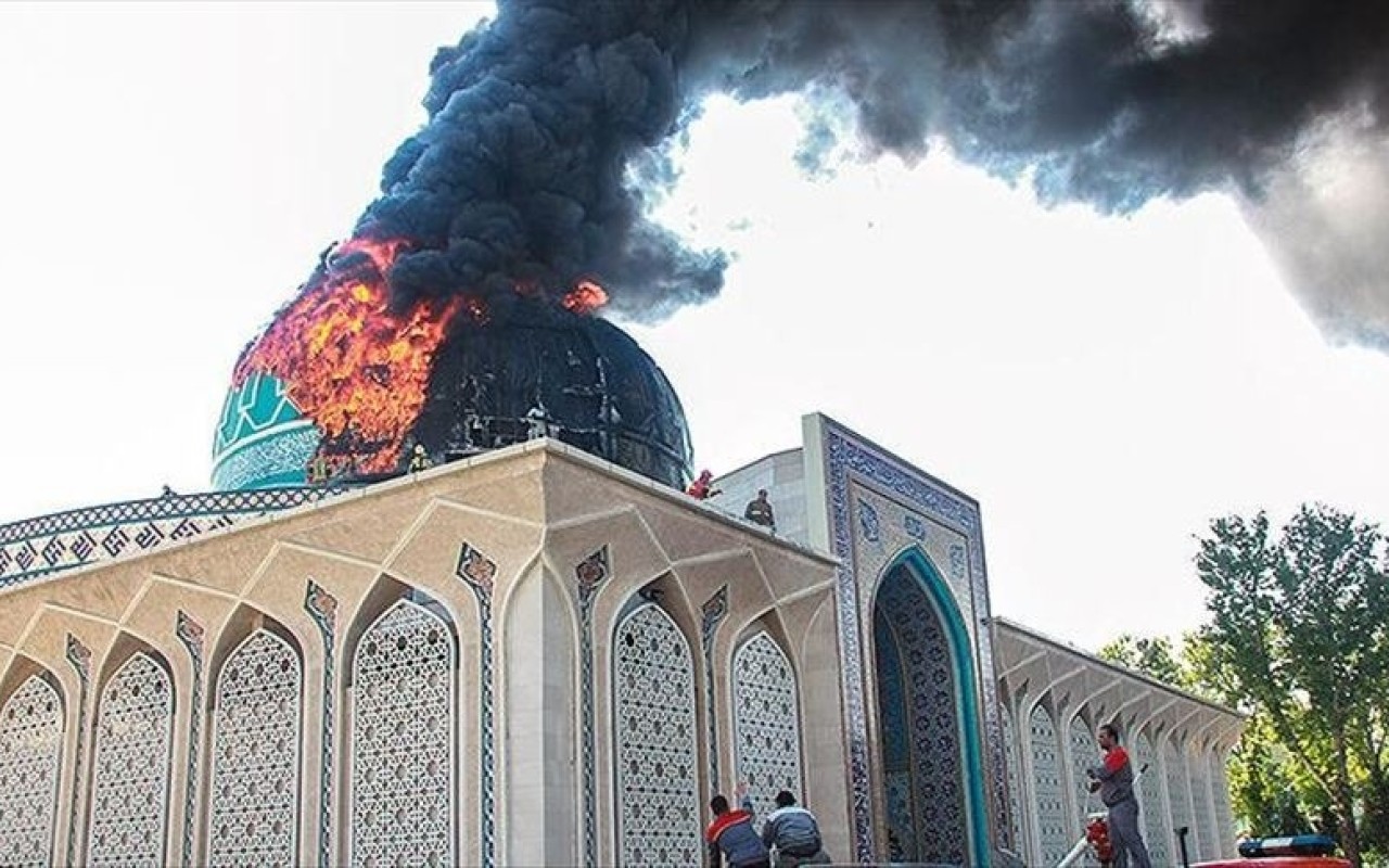 Etirazlar zamanı Tehranda 34 məscidyandırıldı