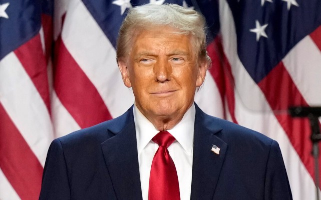 Tramp bu ideyanı çox bəyəndi- FOTO