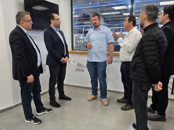 Nazir İsraildə bu mərkəzlərə baxış keçirdi - FOTOLAR