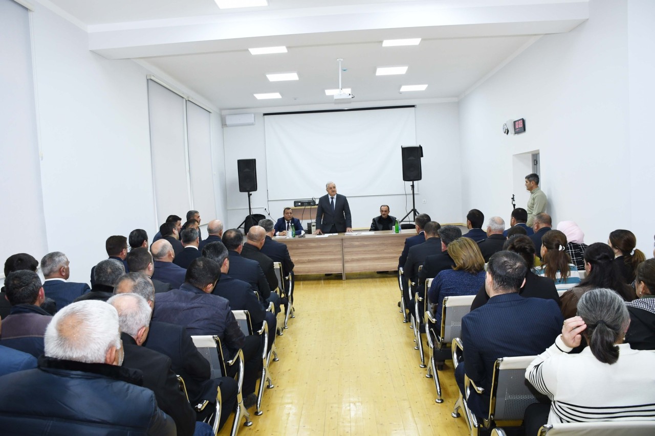 Vaqif Həsənov növbəti səyyar qəbul keçirdi - FOTOLAR