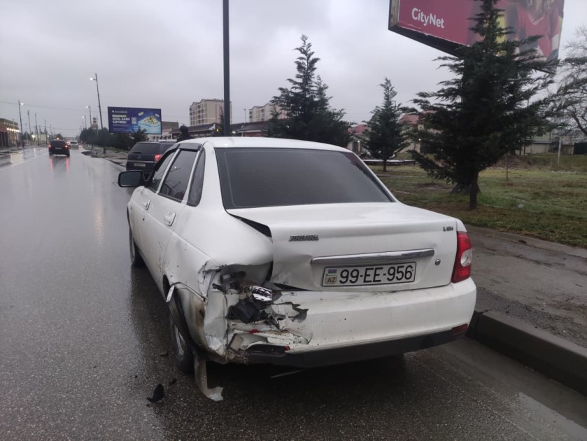 Xaçmazda üç avtomobil toqquşdu - Xəsarət alan var (FOTOLAR)