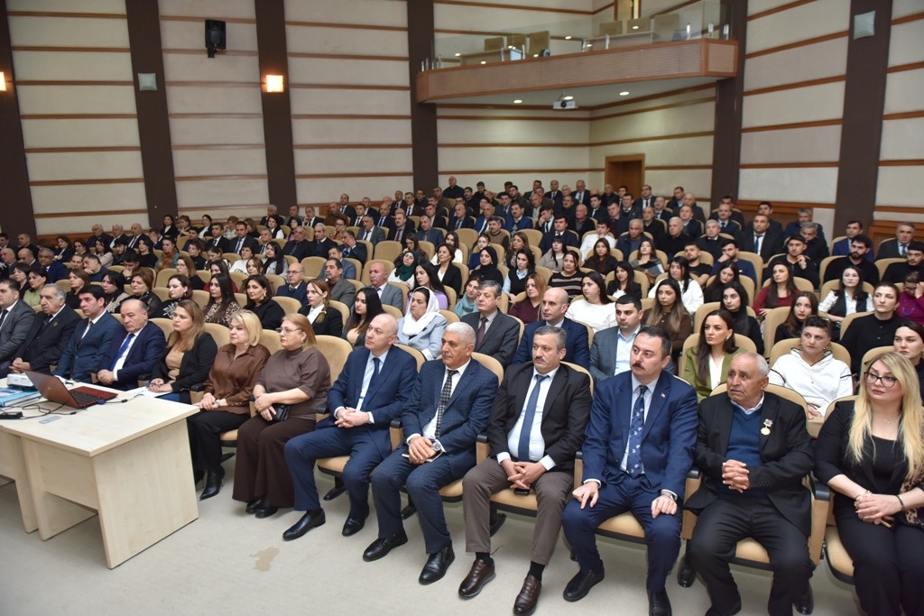 Lənkəranda “Mehriban Əliyeva Prezidentin ən yaxın silahdaşıdır” mövzusunda tədbir keçirilib - FOTOLAR