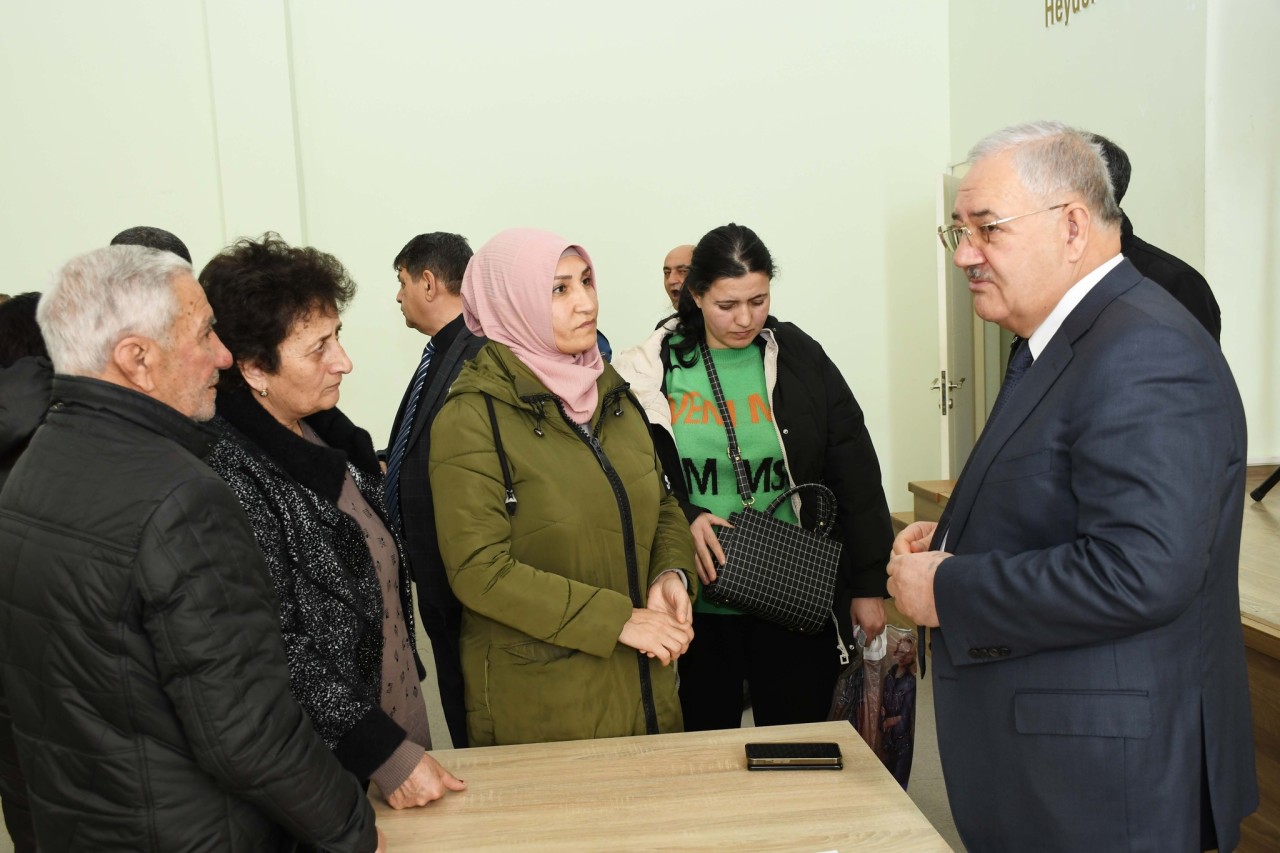 İcra başçısı Vaqif Həsənovun növbəti səyyar qəbul-görüşü keçirildi - FOTOLAR