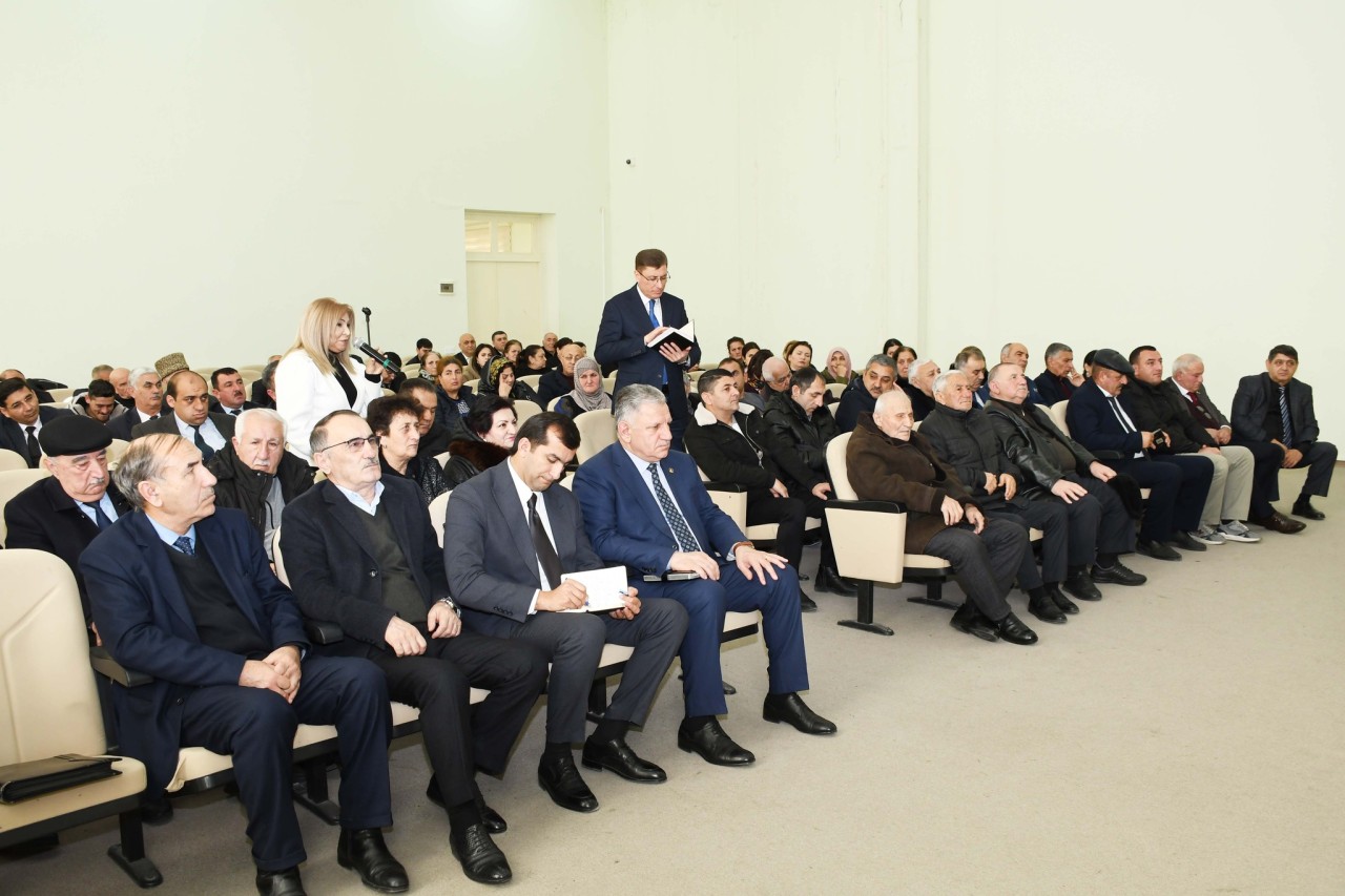 İcra başçısı Vaqif Həsənovun növbəti səyyar qəbul-görüşü keçirildi - FOTOLAR