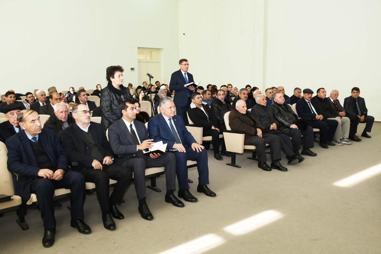 İcra başçısı Vaqif Həsənovun növbəti səyyar qəbul-görüşü keçirildi - FOTOLAR