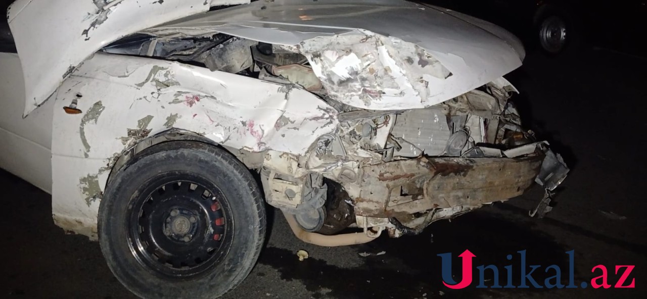 Gəncədə minik avtomobilləri toqquşdu - FOTOLAR