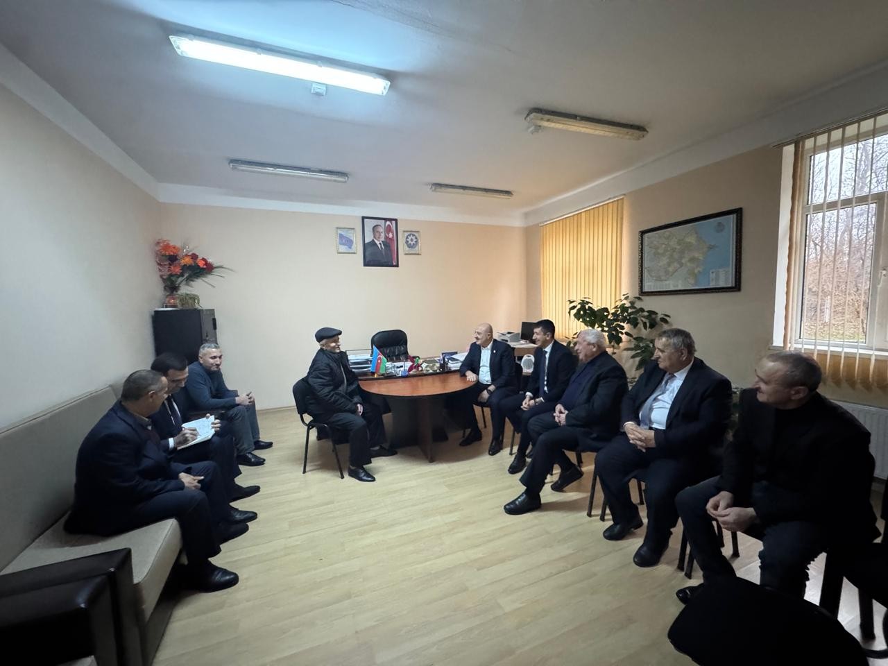 Asif Əsgərov şəhid ailəsini ziyarət etdi - FOTOLAR