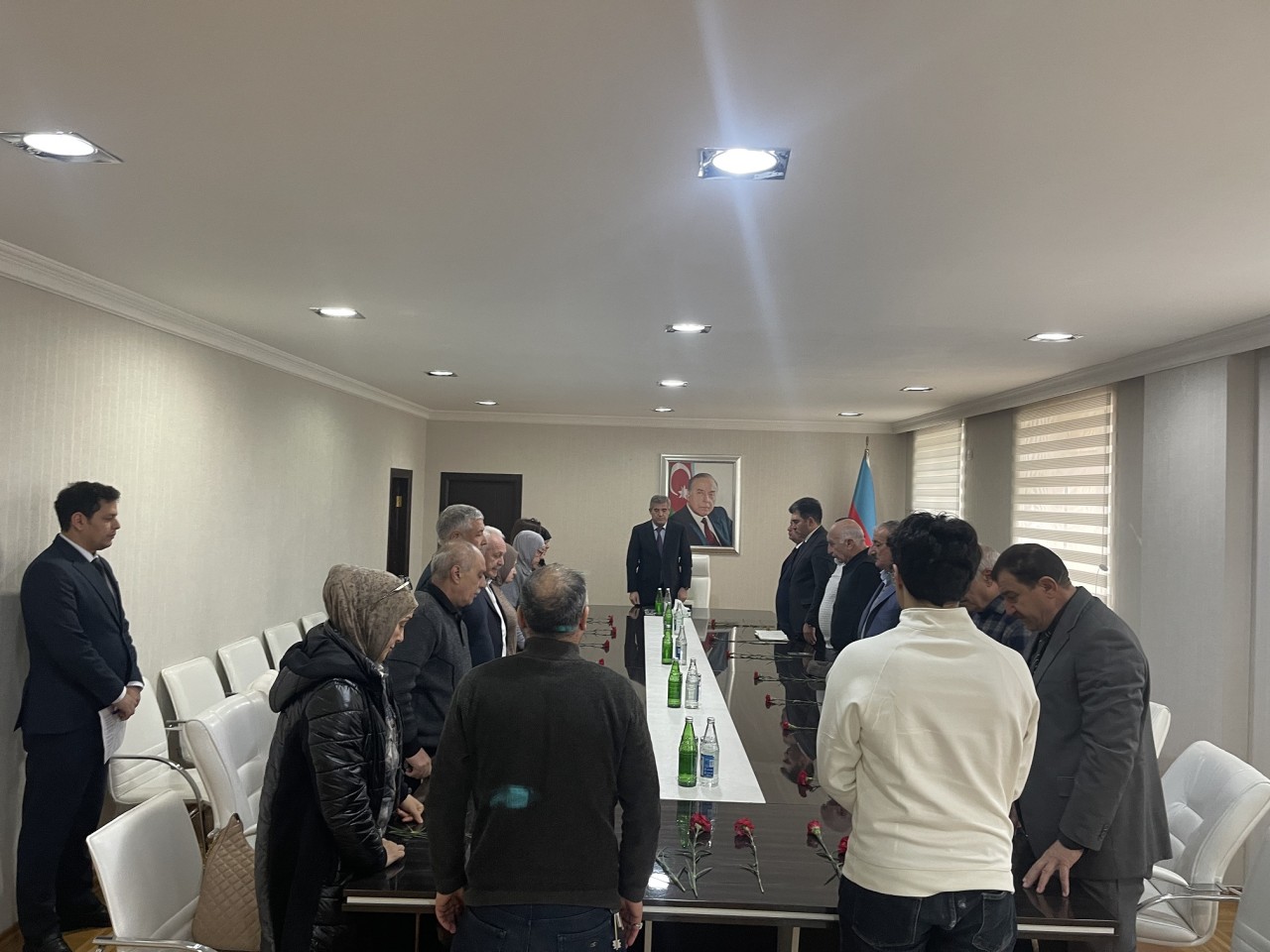 İcra başçısı 20 Yanvar şəhidlərinin ailələri və əlillərlə görüş keçirdi - FOTOLAR