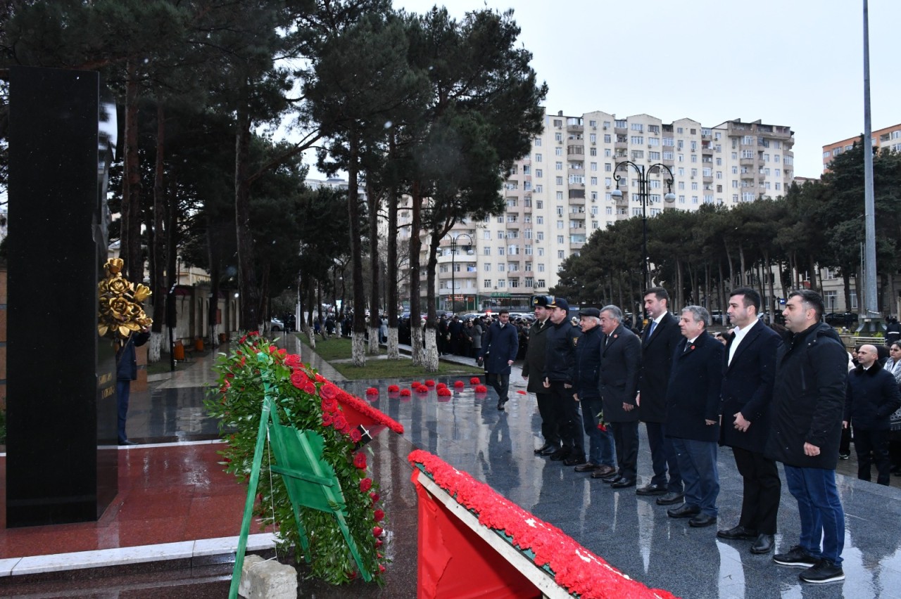 Abşeronda 20 Yanvar şəhidlərinin xatirəsi ehtiramla yad edildi - FOTOLAR