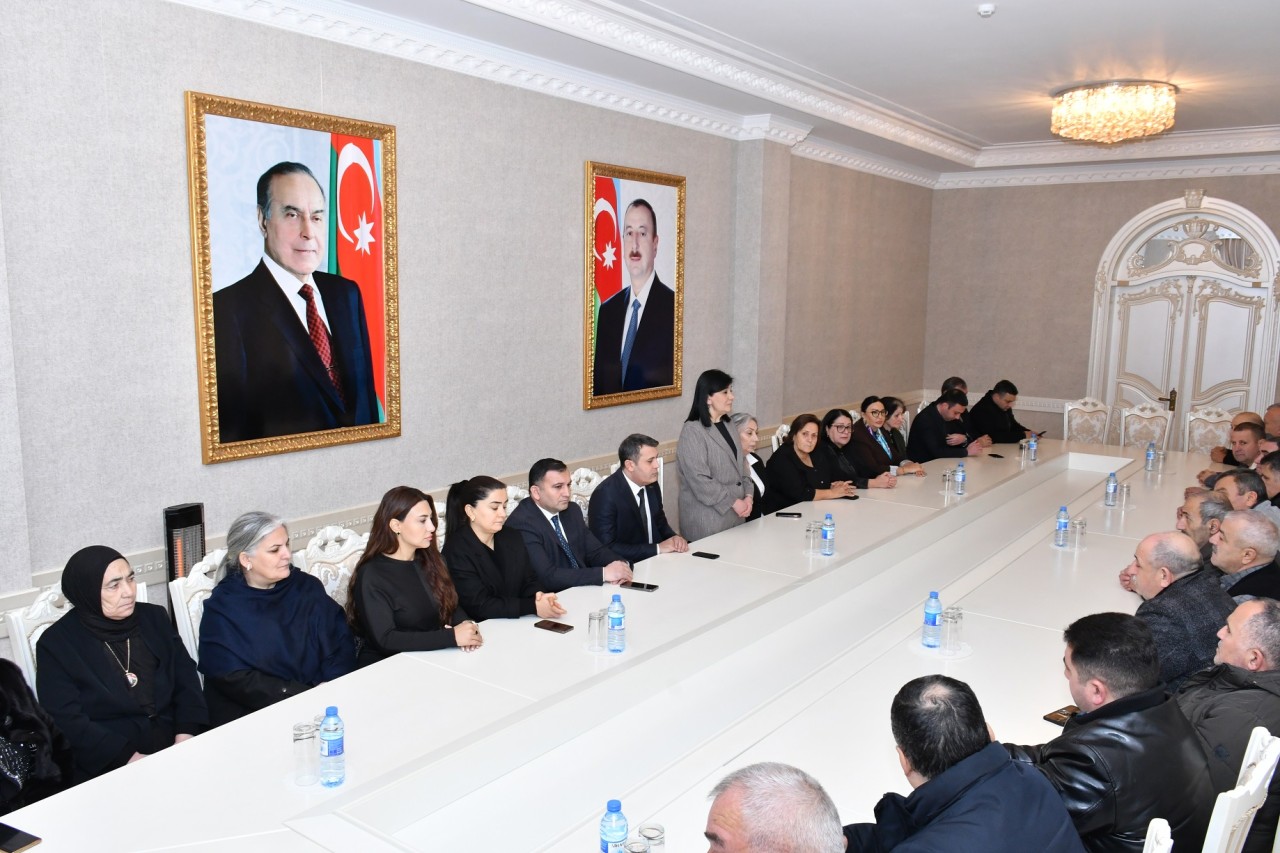 Abşeronda 20 Yanvar şəhidlərinin xatirəsi ehtiramla yad edildi - FOTOLAR