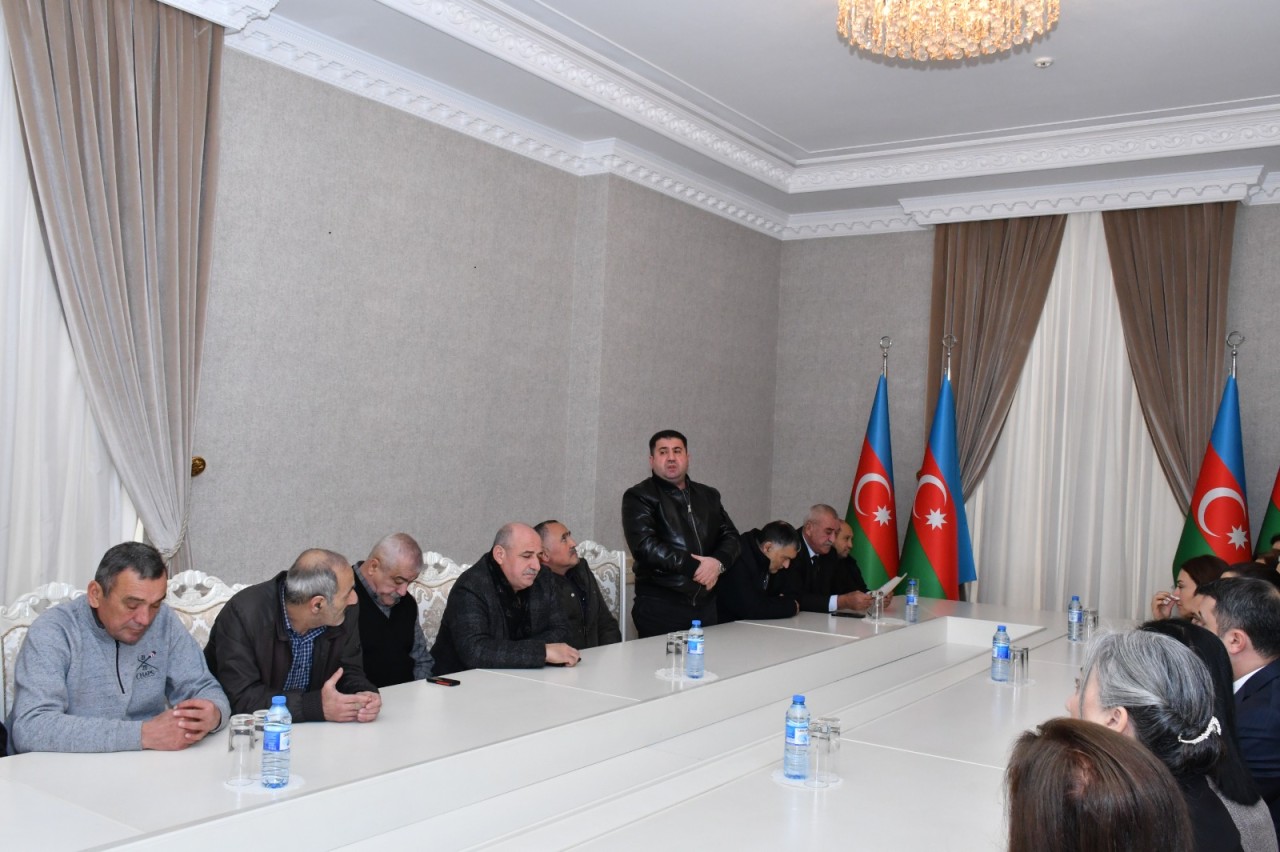 Abşeronda 20 Yanvar şəhidlərinin xatirəsi ehtiramla yad edildi - FOTOLAR