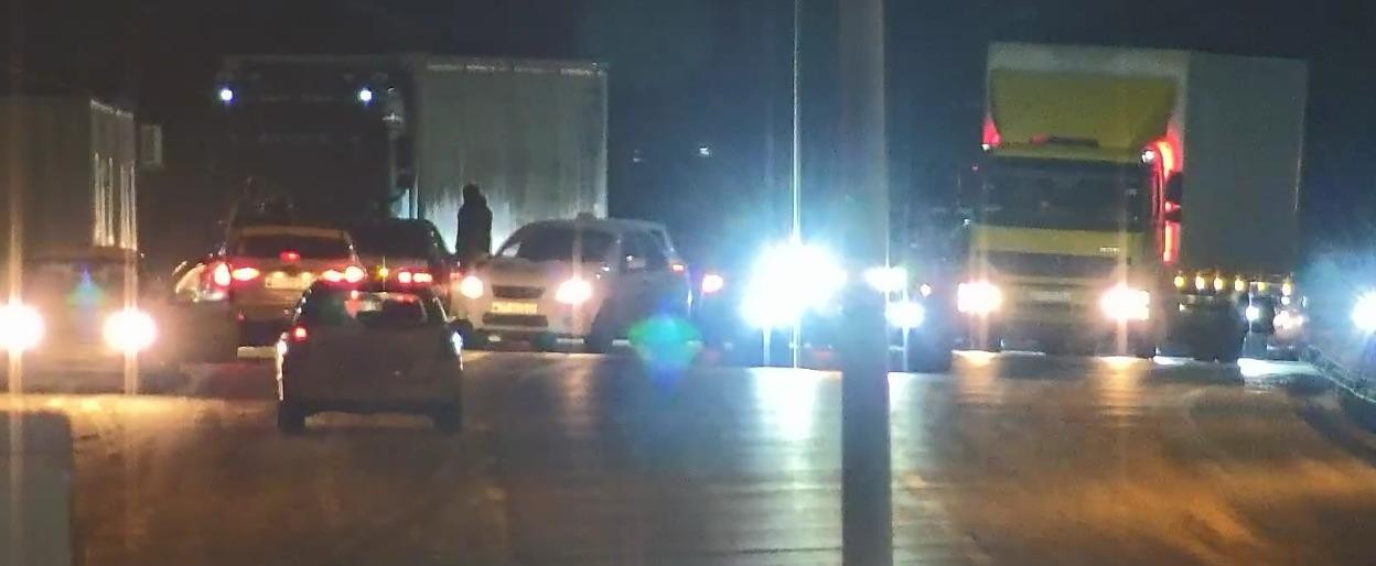 Yasamalda qəza nəqliyyatın hərəkətində çətinlik yaratdı - FOTOLAR