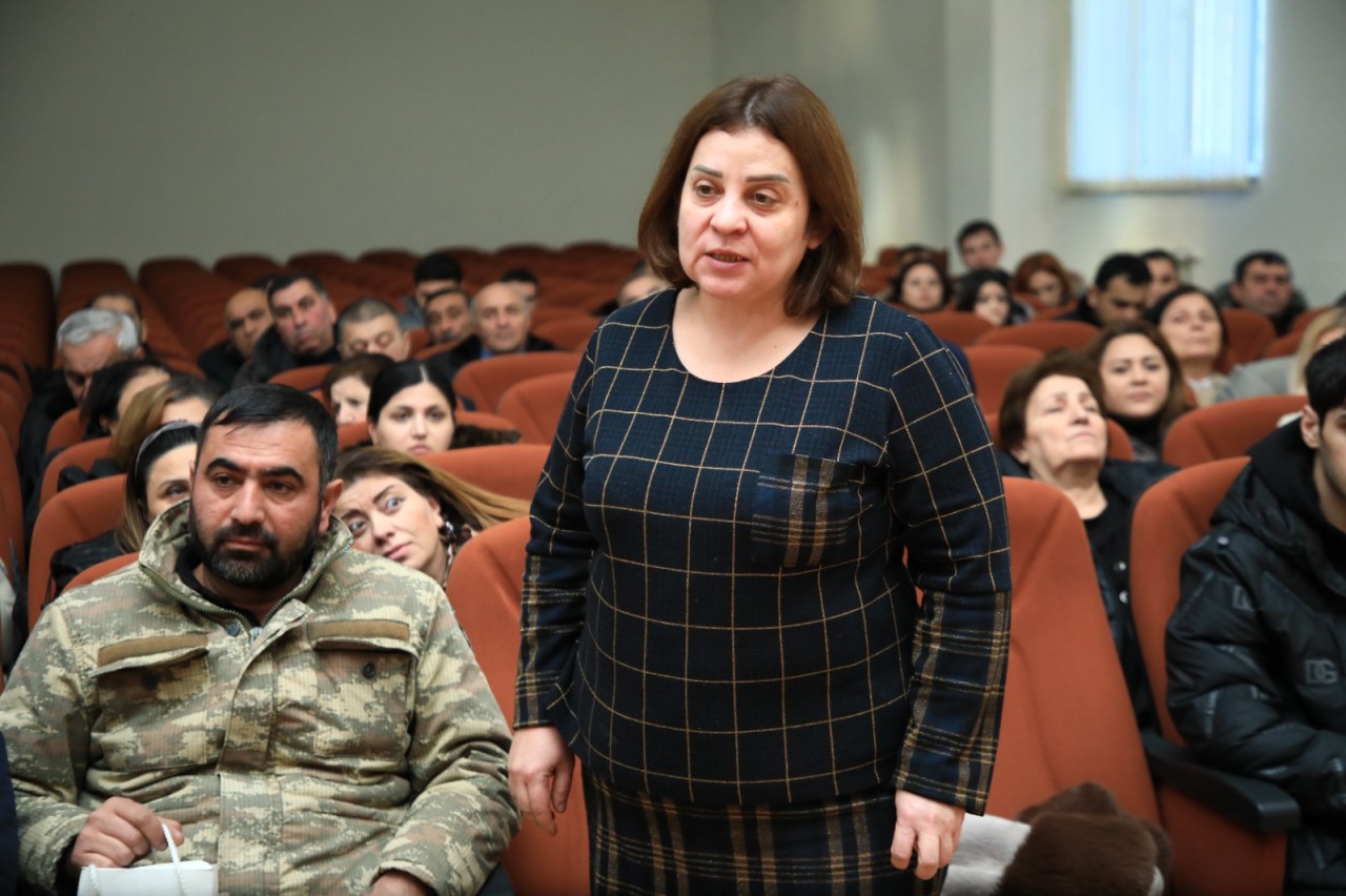 Niyazi Bayramov sakinlərlə növbəti səyyar görüş keçirdi - FOTOLAR