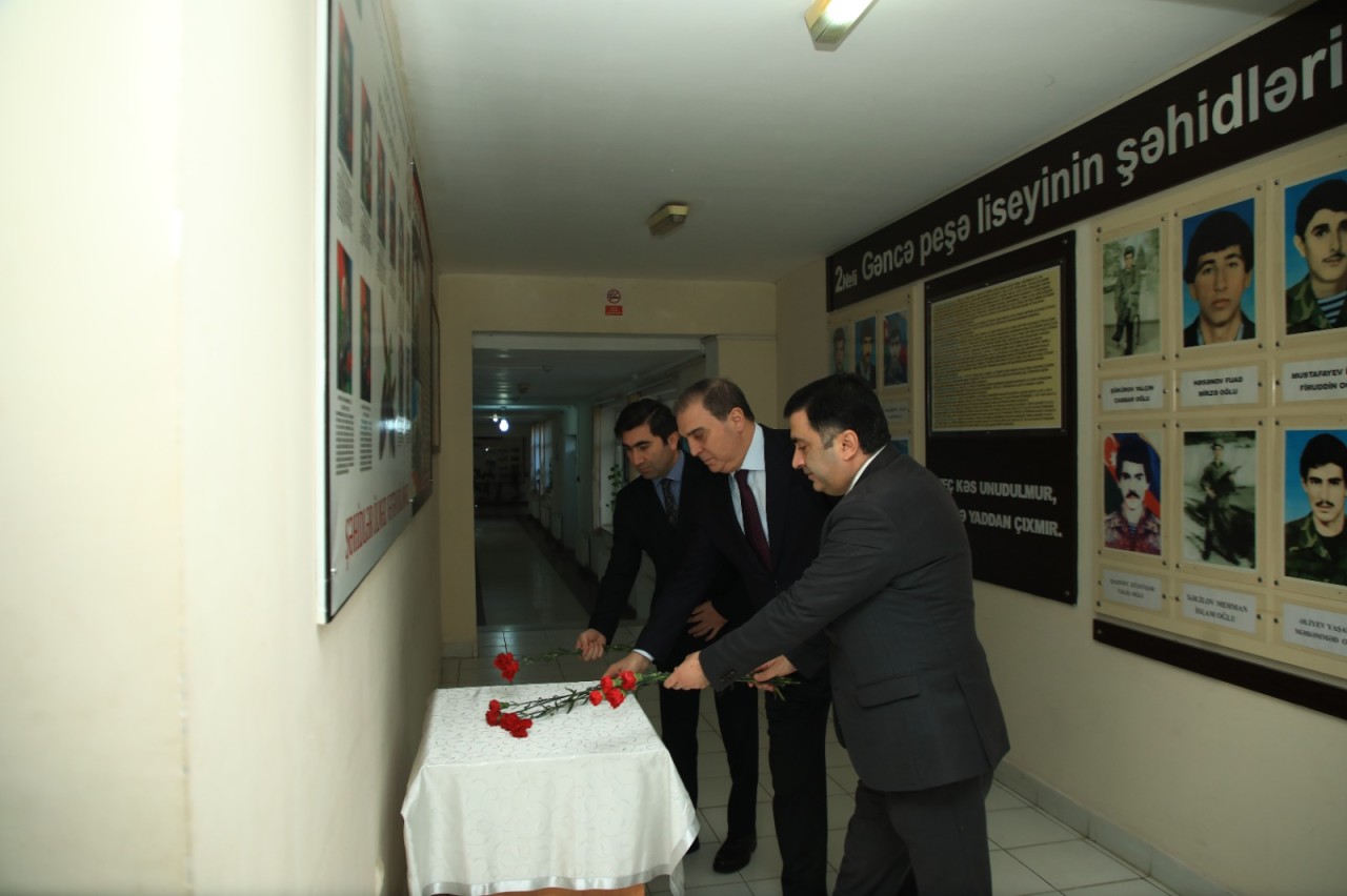 Niyazi Bayramov sakinlərlə növbəti səyyar görüş keçirdi - FOTOLAR