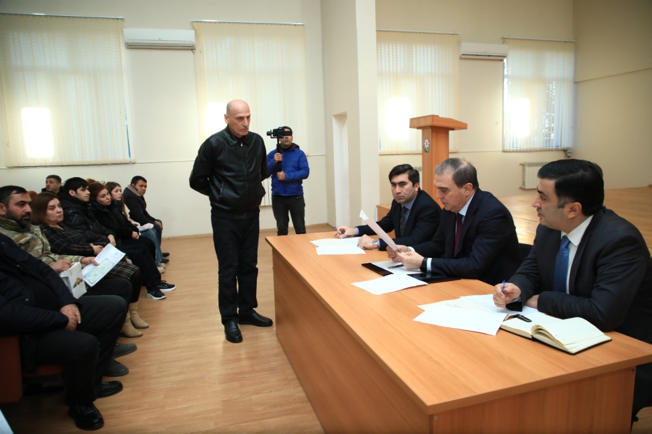 Niyazi Bayramov sakinlərlə növbəti səyyar görüş keçirdi - FOTOLAR