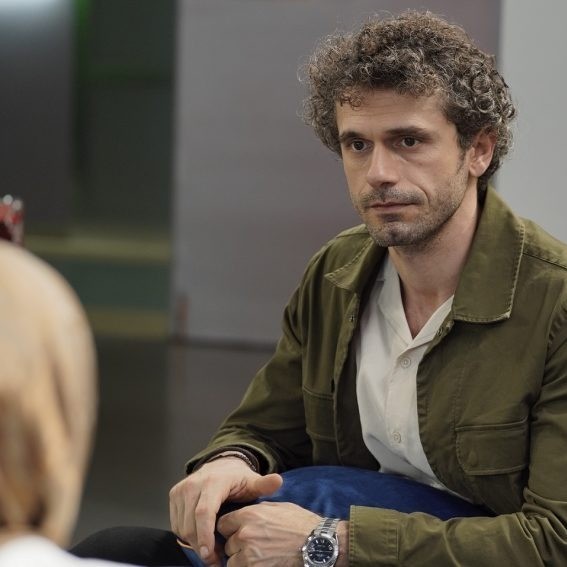 "Sahtekarlar"da yeni sima - FOTO